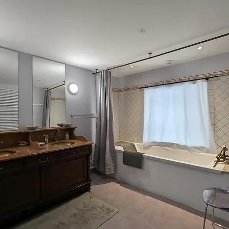 Дом отдыха Rustique Au Coeur De L'allier Avec Poele A Bois - Fr-1-582-543