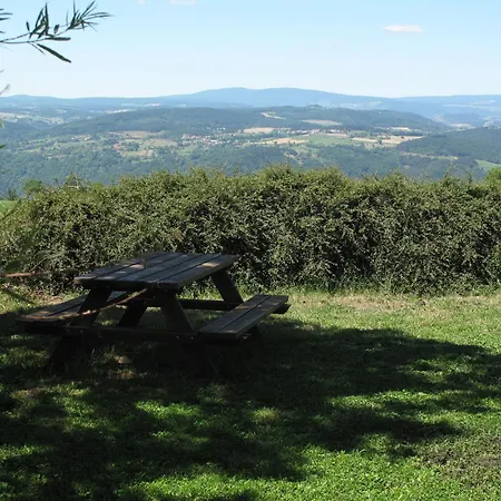 Дом отдыха Rustique Au Coeur De L'allier Avec Poele A Bois - Fr-1-582-543