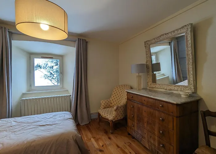 Rustique Au Coeur De L'allier Avec Poele A Bois - Fr-1-582-543 *